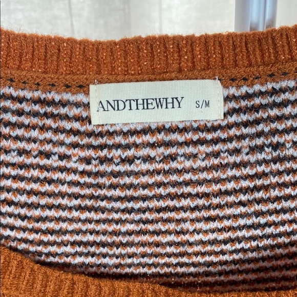 Women's Geometric Pattern Sweater - Rust - Picture 2 of 6